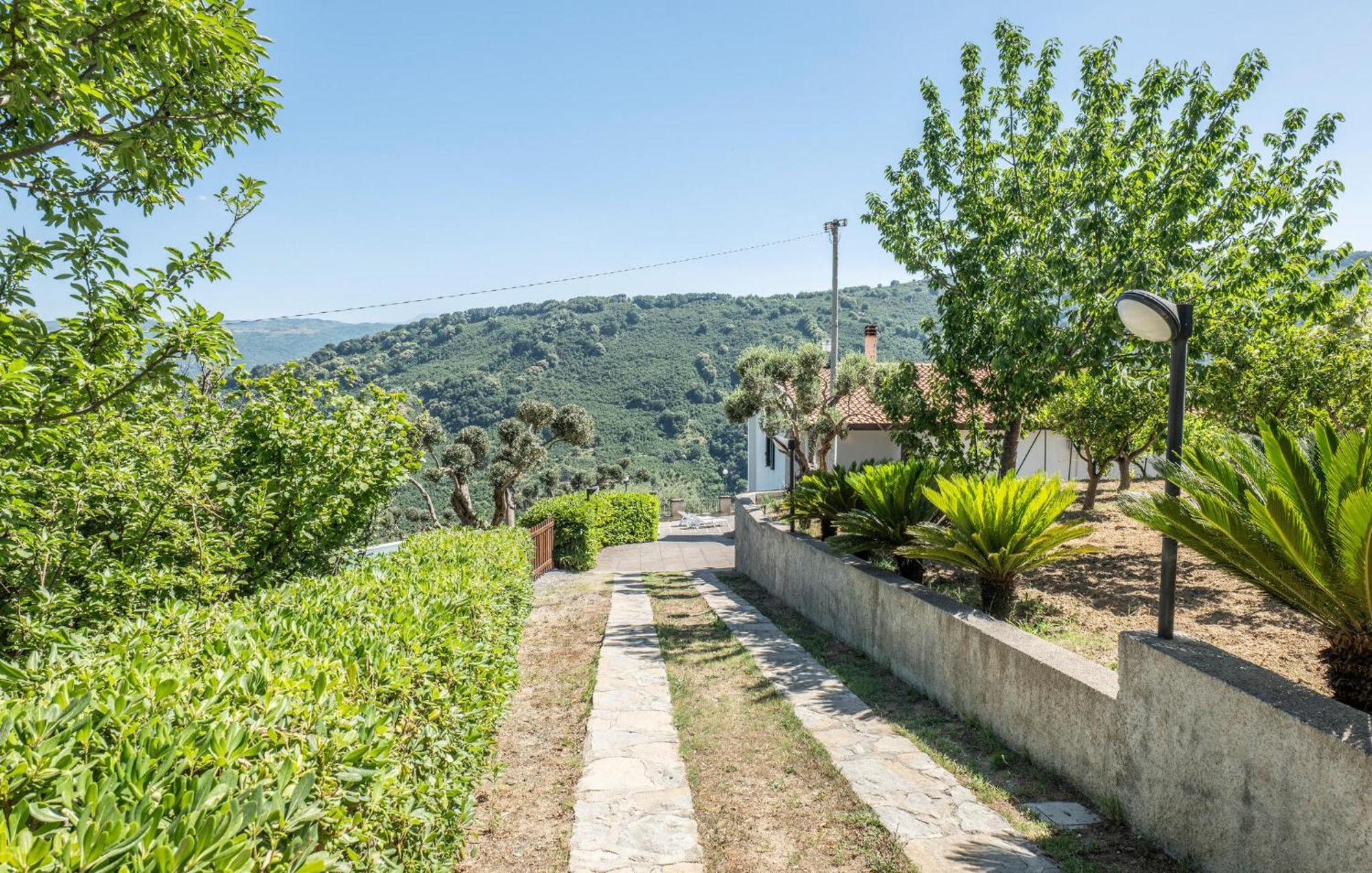 3 Bedroom Beautiful Home In Librizzi Esterno foto