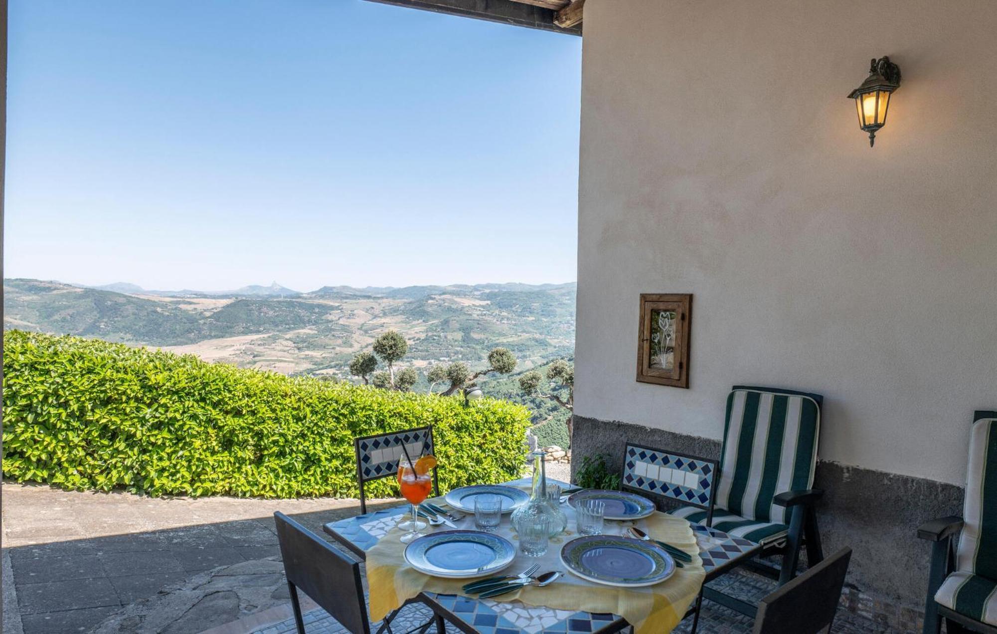 3 Bedroom Beautiful Home In Librizzi Esterno foto