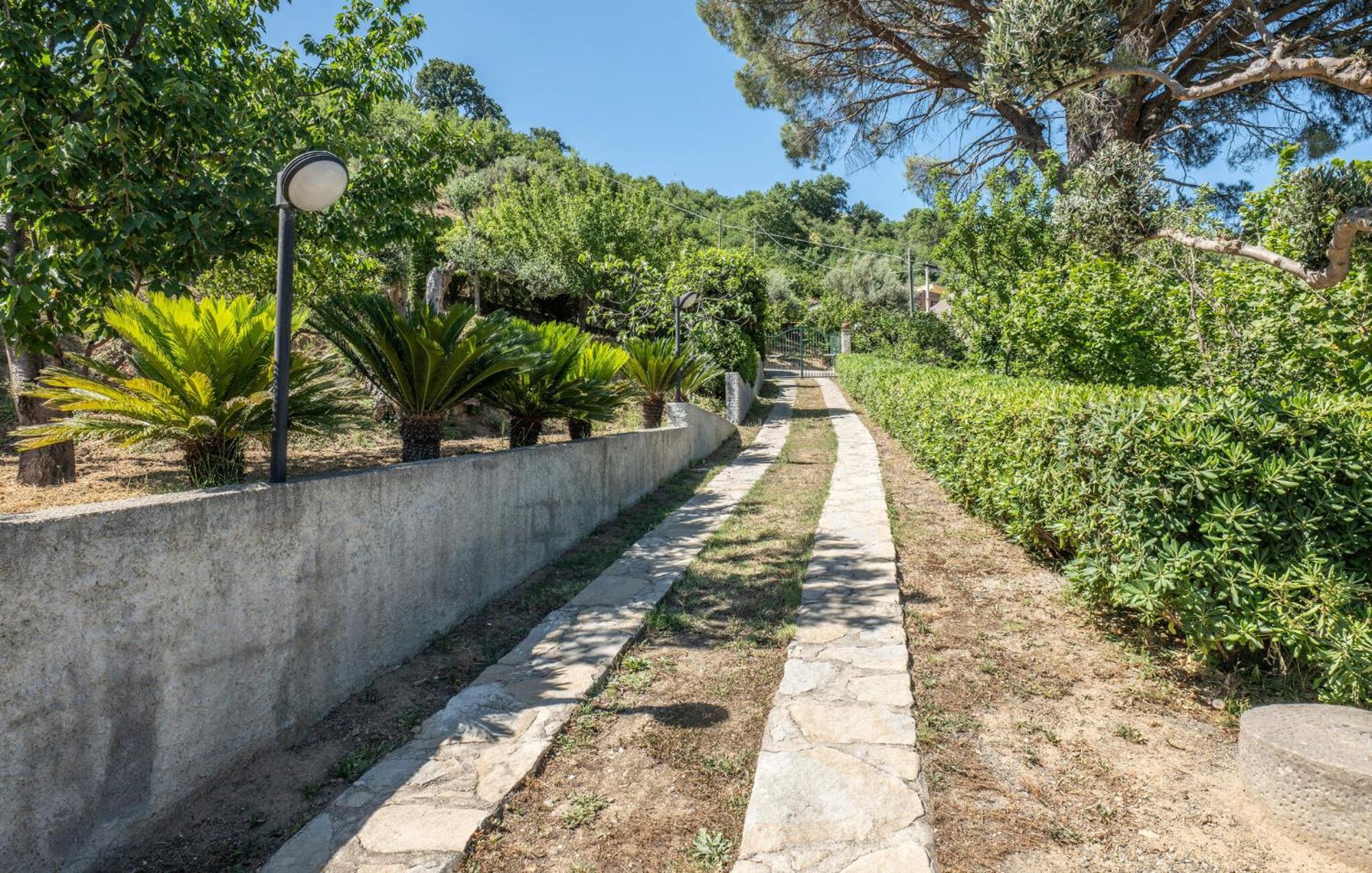3 Bedroom Beautiful Home In Librizzi Esterno foto